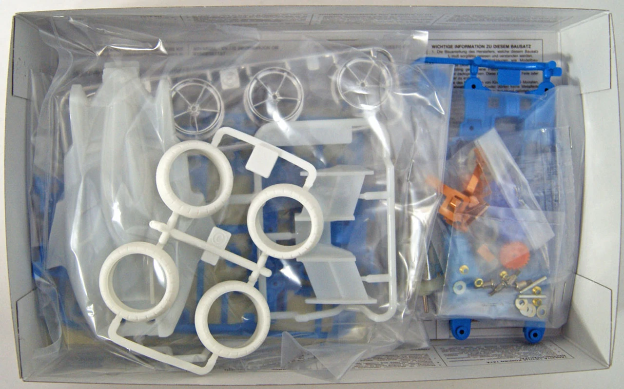 Tamiya Mini 4WD 95462 Manta Ray Mk.II White Special MS Chassis 1/32 2 Tamiya Mini 4WD 95462 Manta Ray Mk.II White Special MS Chassis 1/32 - Image 2