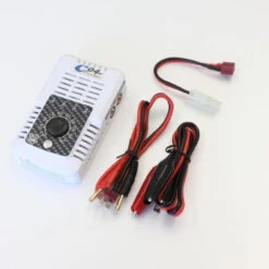 Kyosho R246-8404 C-04 Li-PO DC Charger 1-4 Cell 0.1-4.5A