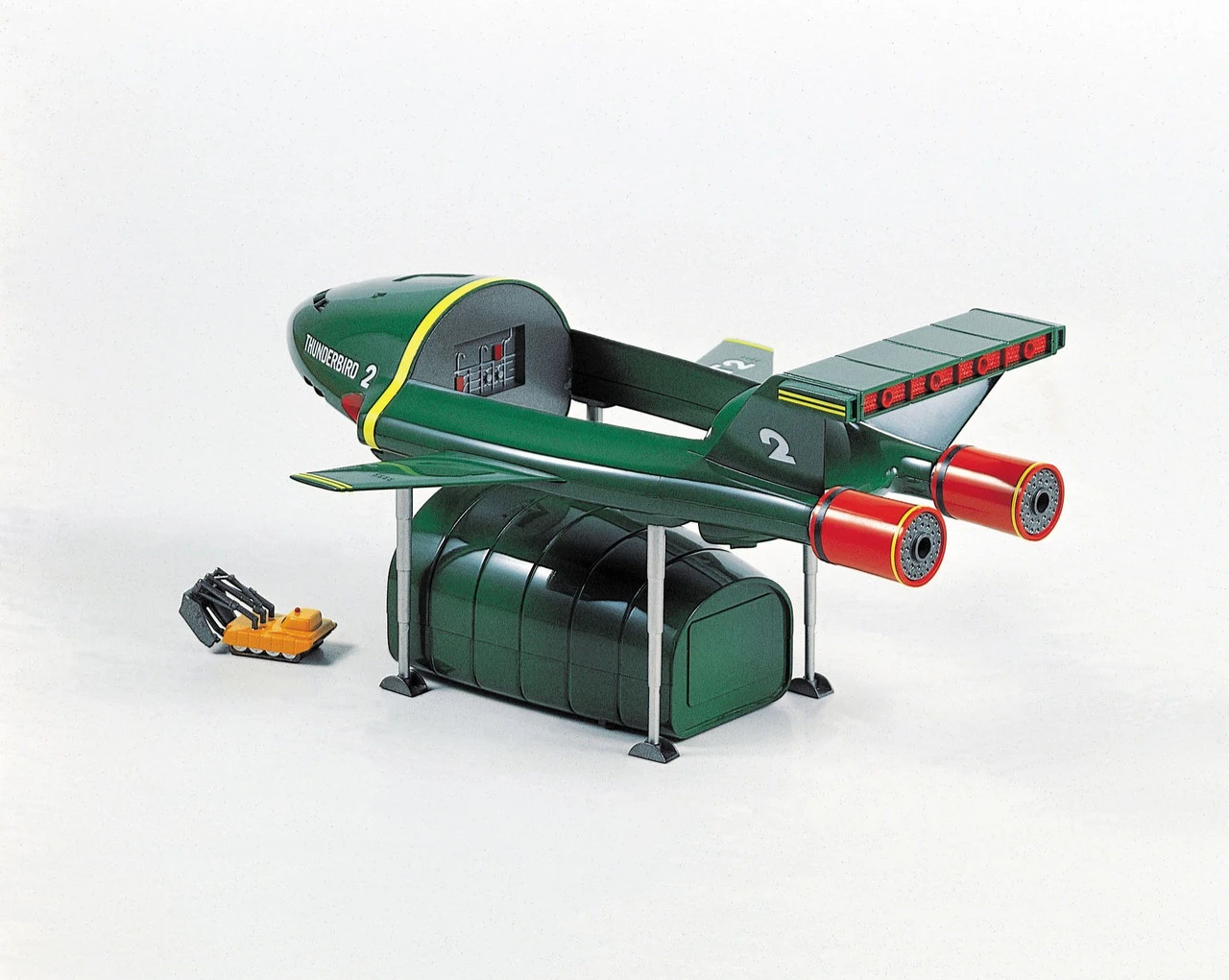 Aoshima Thunderbirds 1/350 Thunderbird No.2 & 4 Plastic Model 6 Aoshima Thunderbirds 1/350 Thunderbird No.2 & 4 Plastic Model - Image 6